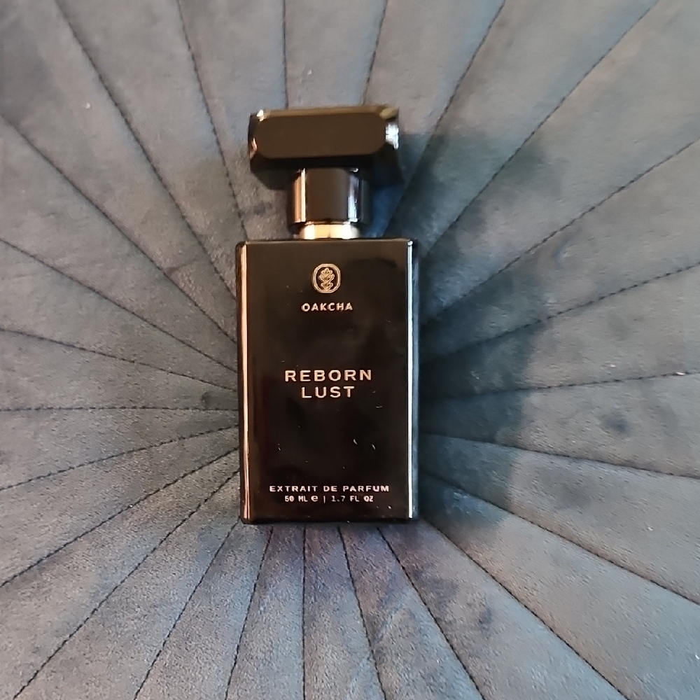 Oakcha Reborn Lust Perfume - Black